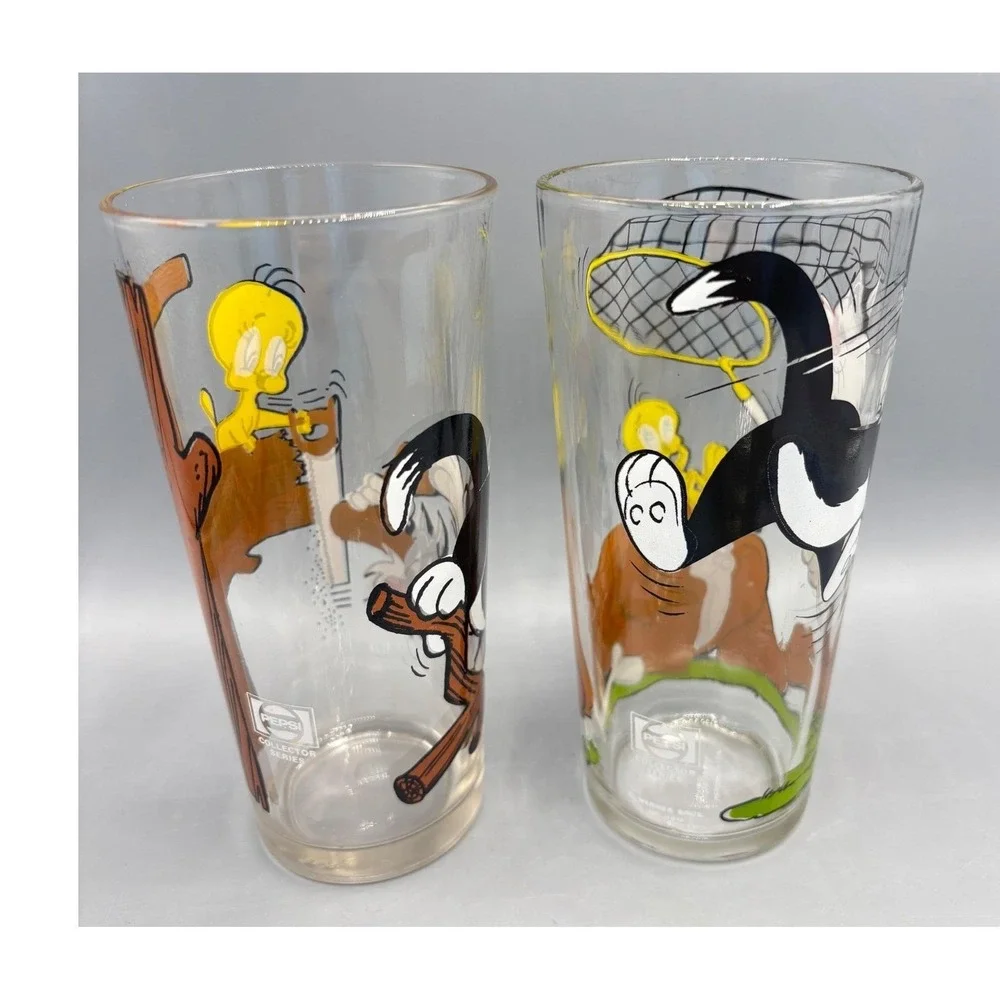 Vintage 1970s Pepsi Collector Series Looney Tunes Sylvester Tweety Glasses Set 2